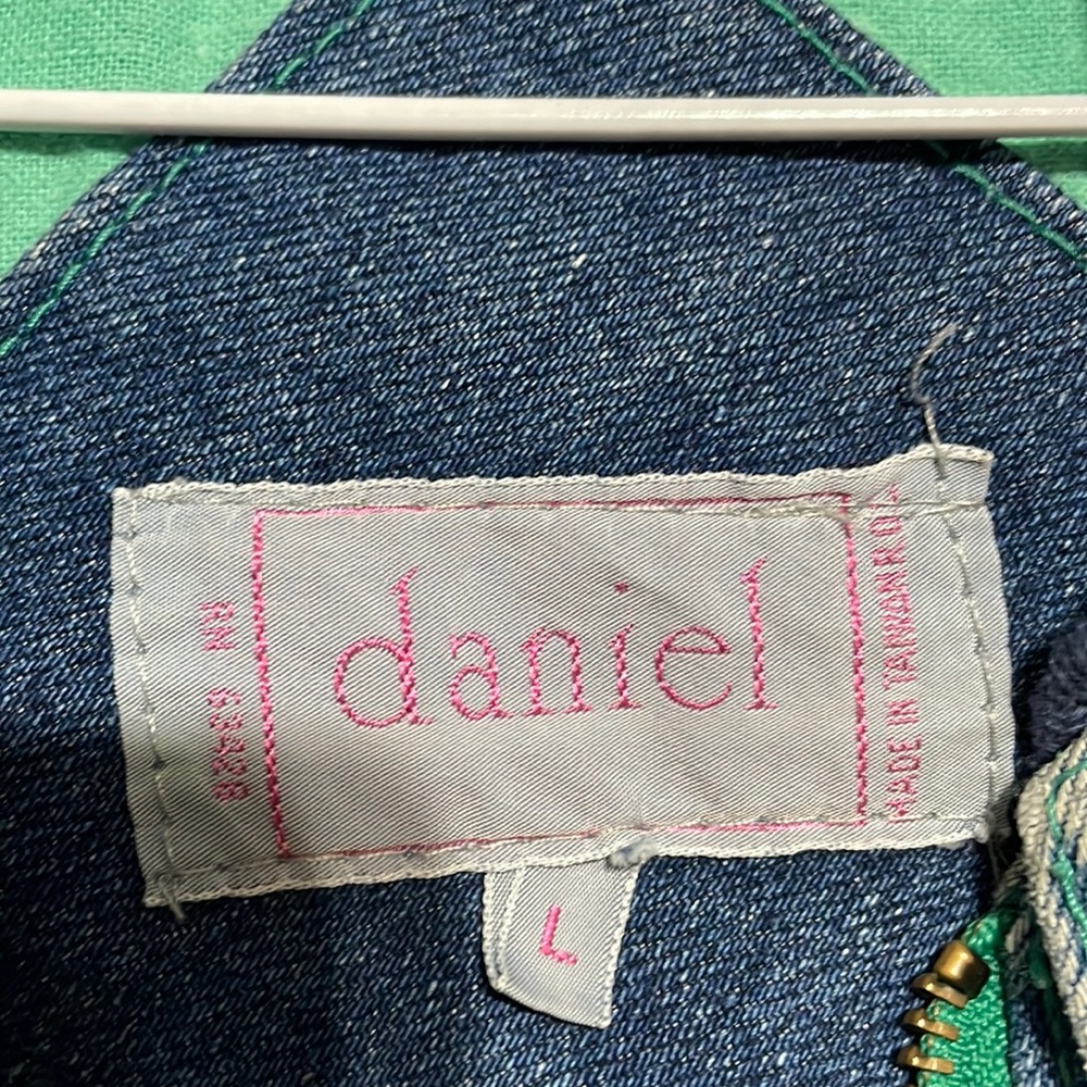 Vintage Jean Jacket - Picture 3 of 7
